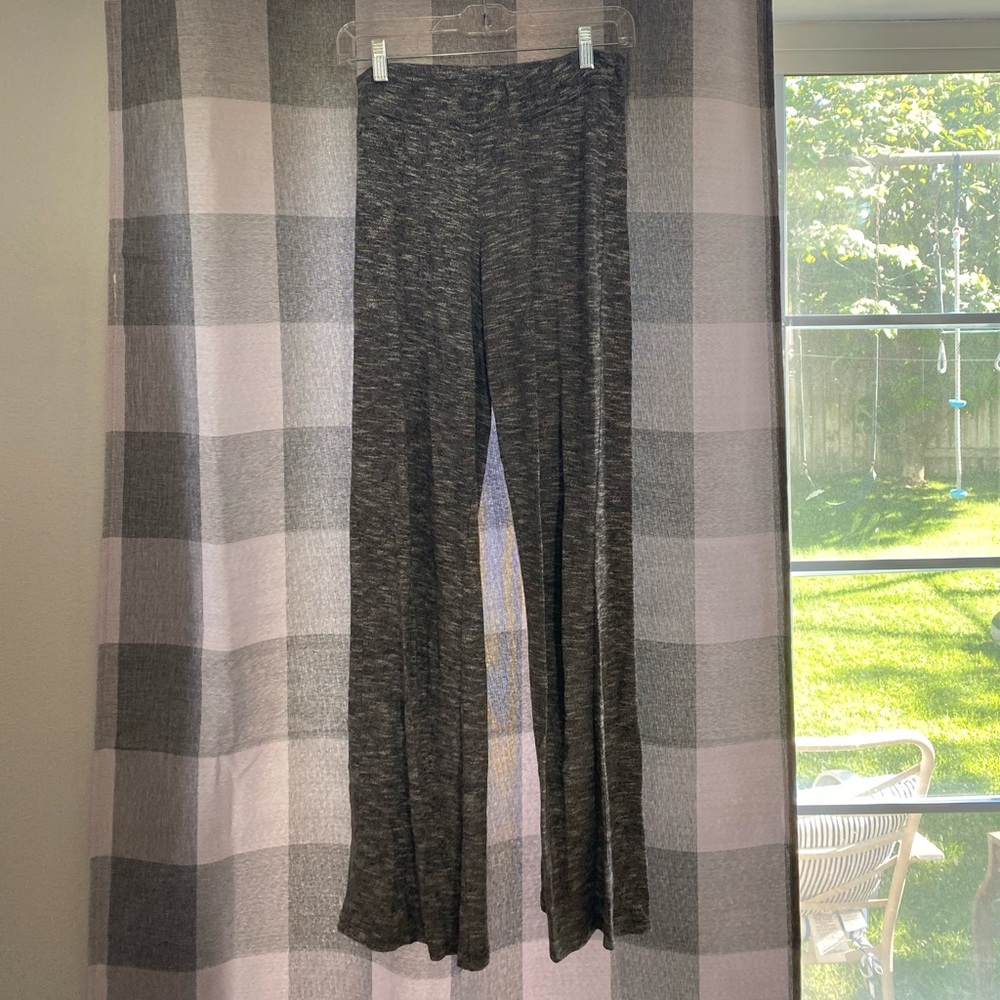 Wassivo Wide Legged Yoga Pants